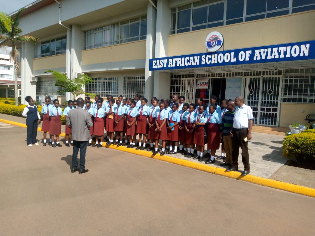 Aviation Students Tour Wilson Airport to Enhance Practical Skills